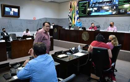 Vereadores de Araçatuba concedem Medalha 9 de Julho a coronel da PM