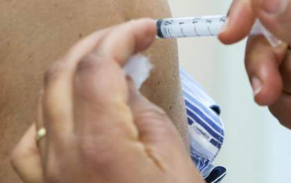 Araçatuba vacina a partir desta quarta adolescentes de 16 anos com comorbidades