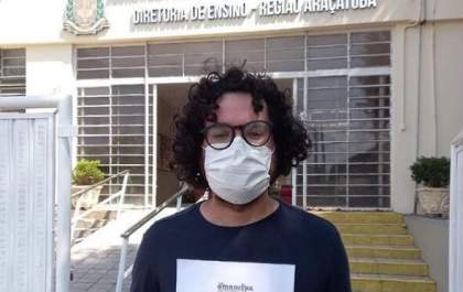 Grupo protocola abaixo-assinado favorável ao mural com imagens de Marielle Franco