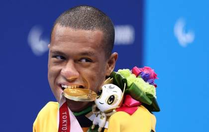 Brasil leva mais dois Ouros e um Bronze na natação em Tóquio