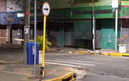 Jovem que teve pés amputados pensou que bomba era celular