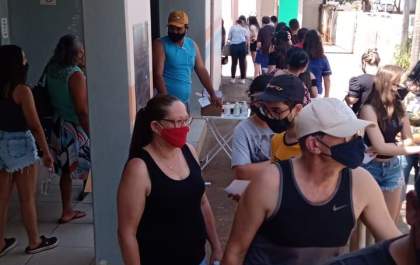 Postinhos começam a vacinar antes da hora