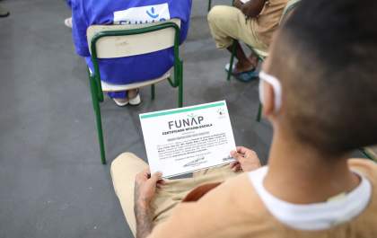 Reeducandos de Andradina e Tupi Paulista são certificados em curso de confecção de uniformes