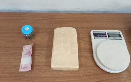 Entregador é preso com 1 quilo de pasta base de cocaína no Atlântico