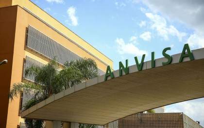 Anvisa determina recolhimento de lotes da Coronavac