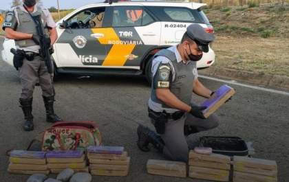 TOR prende traficante com 26 tijolos de maconha e porções de skank