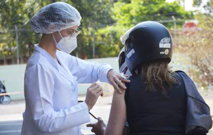 Birigui antecipa de 12 para 8 semanas o intervalo entre as doses da Pfizer