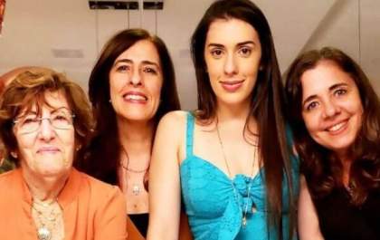 Idosa de 83 anos mostra vitalidade ao produzir doces para se manter ativa