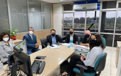 Reunião discute retorno de atendimentos na Santa Casa de Araçatuba pelo Iamspe