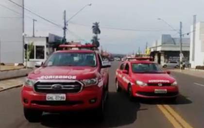 Motocicleta e pick-up se envolvem em acidente na Guanabara