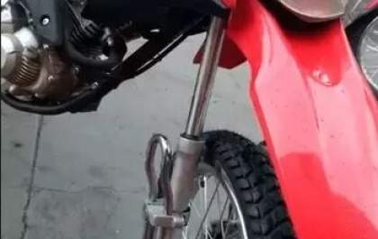 Jovem é preso em Birigui conduzindo moto furtada