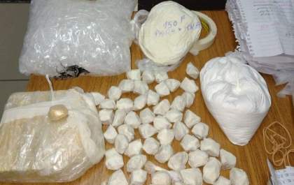 Dise/Deic apreende mais de 1 quilo de cocaína no São José