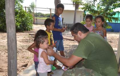 Médicos do Brasil vão percorrer mais de mil quilômetros levando assistência às comunidades do Pantanal