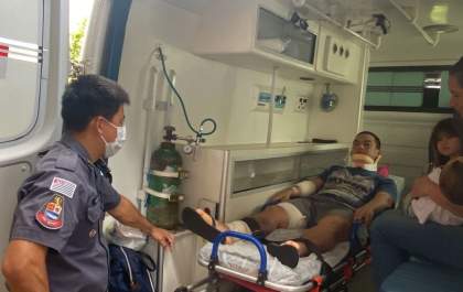 PM sobrevivente de capotamento deixa o hospital