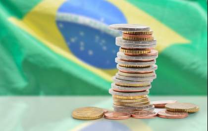 Brasil corta em 10% as tarifas de importação