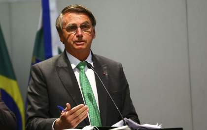 Presidente edita decreto que regulamenta o Auxílio Brasil