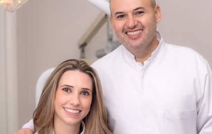 Conheça 6 hábitos comuns que amarelam os dentes e prejudicam a saúde bucal