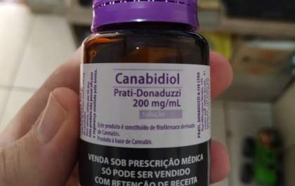 Polícia Civil de Birigui faz buscas em casa de mulher suspeita de vender Canabidiol que ganha do Estado