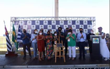 Cineteatro da Estação Cidadania homenageia atriz de Araçatuba