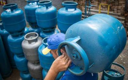 Vale-gás: entenda o programa e quem terá direito ao auxílio