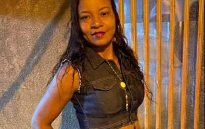 Acusada de matar mulher na praça em Aracanguá se apresenta à polícia