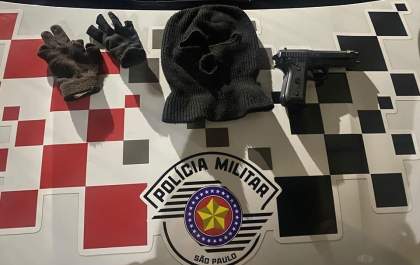 Armas de brinquedo foram usadas para assaltar motorista de aplicativo