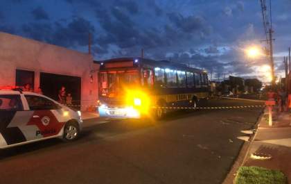 Criança é atropelada por ônibus em Birigui