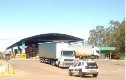Em novo acidente de trabalho, colaborador da Citroplast tem perna dilacerada, empresa evita falar sobre assunto