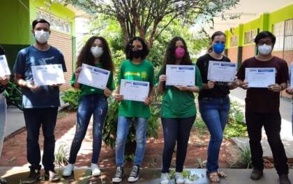 Estudantes da EE Fernando Corrêa brilham na Olimpíada Nacional de Ciências