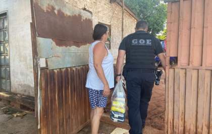 Polícia Civil de Araçatuba entrega 200 cestas básicas à população carente