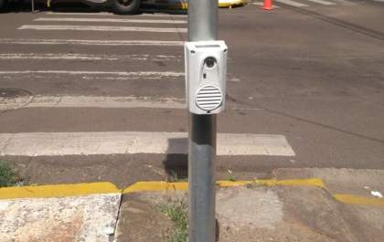 Cruzamento na avenida Pompeu de Toledo ganha semáforo inteligente&nbsp;