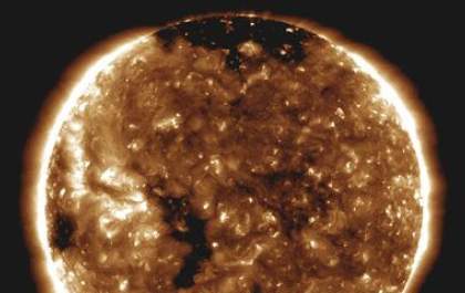 Nasa entra na coroa solar pela primeira vez