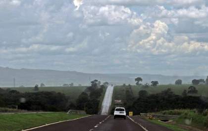 Instabilidades persistem e o sábado deve ser marcado por mais chuva no Estado