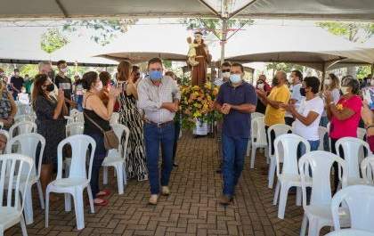 Carreata e missa marcam a inauguração da obra de reforma da Praça e Igreja de Santo Antônio
