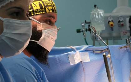Hospital Unimed Araçatuba é referência em neurocirurgia com paciente acordado