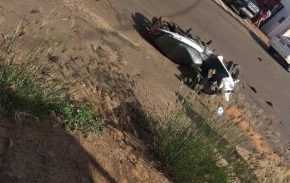 Mulher gravemente ferida em acidente atrás do shopping