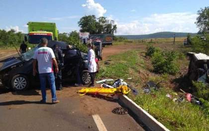 Cinco pessoas morrem em acidente entre carros de passeio em rodovia de MS
