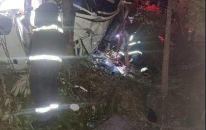 Duas pessoas morrem e duas ficam feridas em capotagem na BR-262