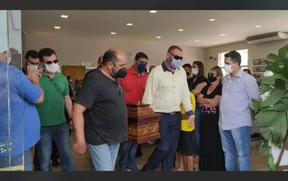 Corpo de Nivaldo Franco Bueno segue para a cremação