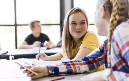Escola bilíngue ou curso de inglês? Entenda a diferença