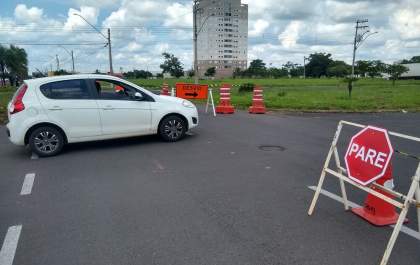 Mobilidade Urbana interdita trecho da avenida José Telles de Menezes após acidentes