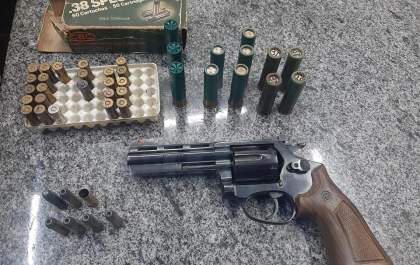 Após quase 6 horas de negociação, PM prende homem por tentar matar a esposa a tiros