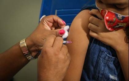 Campanha de vacinação consegue imunizar cerca de 700 pessoas