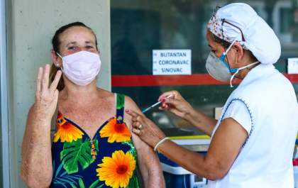 Após um ano de vacinação, Birigui ainda tem 10 mil pessoas sem nenhuma dose