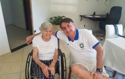 Morre mãe de Jair Bolsonaro aos 94 anos