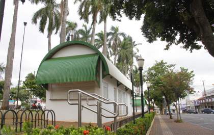 Prefeitura abre concessão de uso dos seis quiosques da praça Dr. Gama