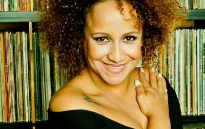 Sesc Birigui recebe cantora Graça Cunha com o show 'Estrelas do Jazz'