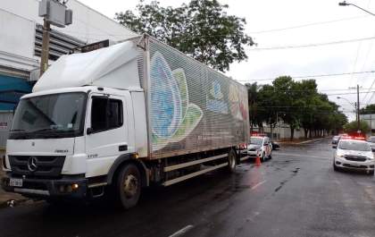 Mobilidade fecha mais um canteiro na avenida Brasília