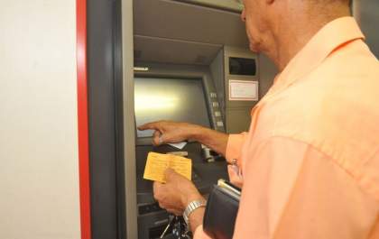 Agência Brasil explica como é feita a cobrança de tarifas bancárias