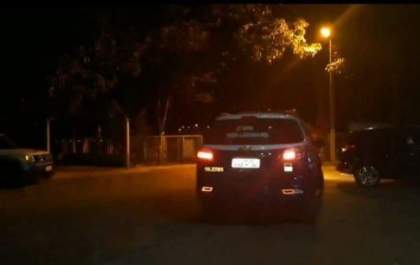 Carro furtado de jovem é localizado por populares em Três Lagoas